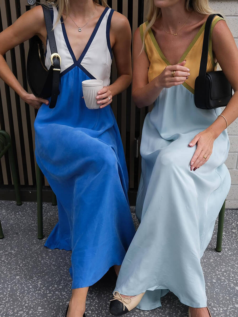Vestido Chique com Decote em V e Painéis de Cores Contrastantes