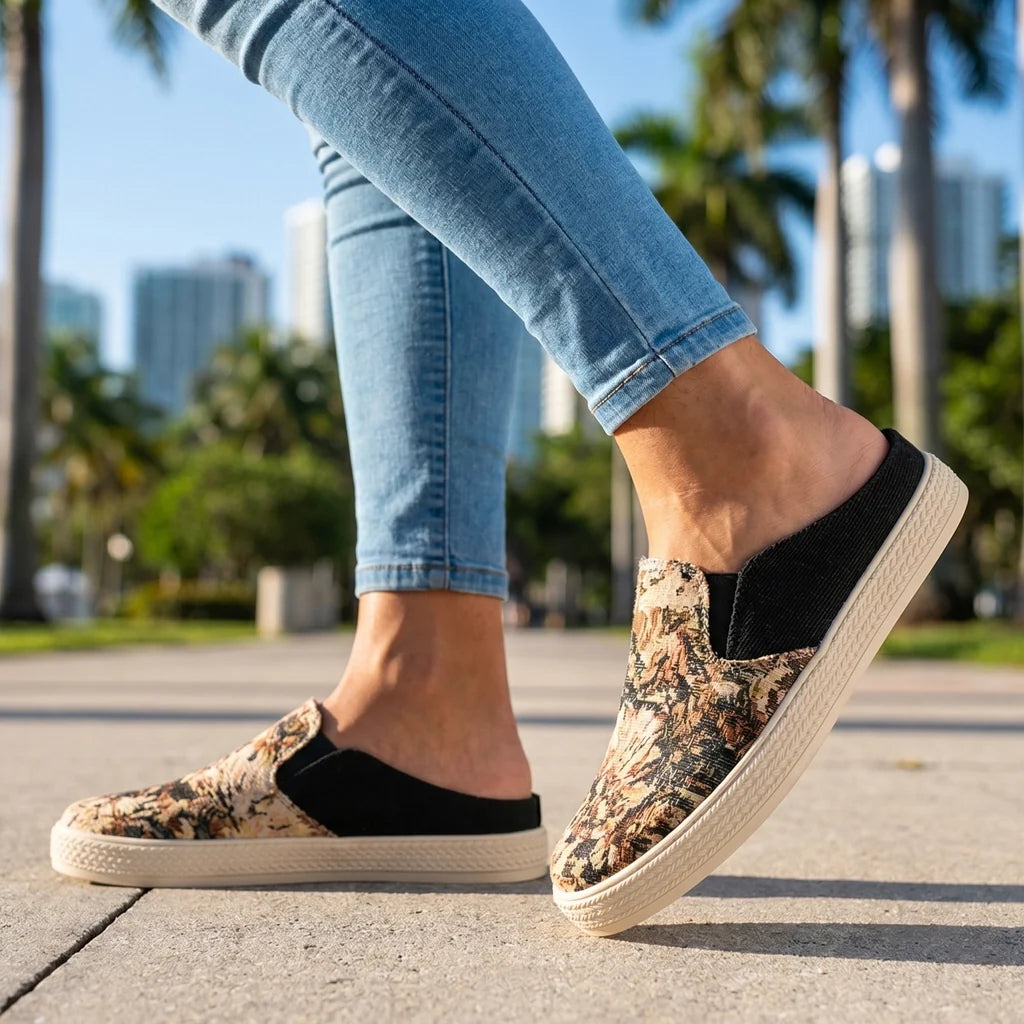 Krystal stickade mules