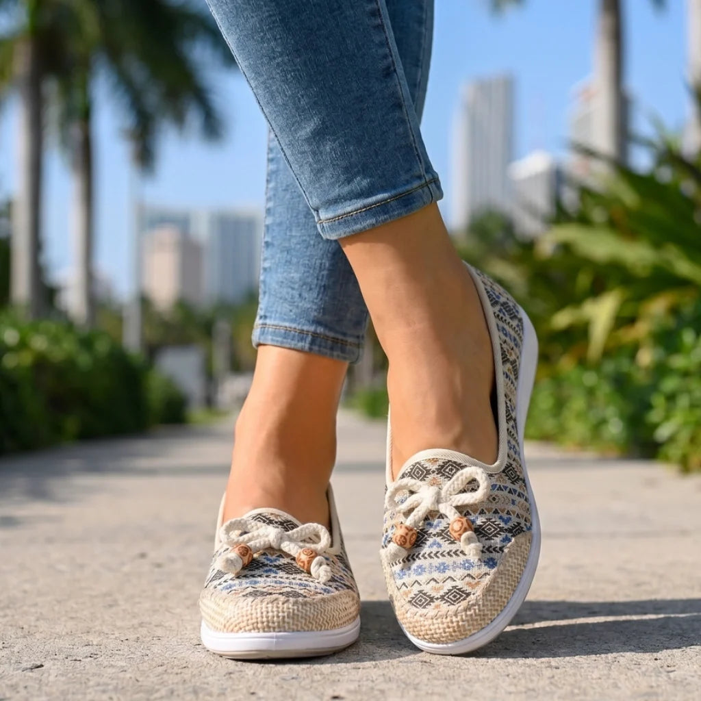 Enya broderade platta skor