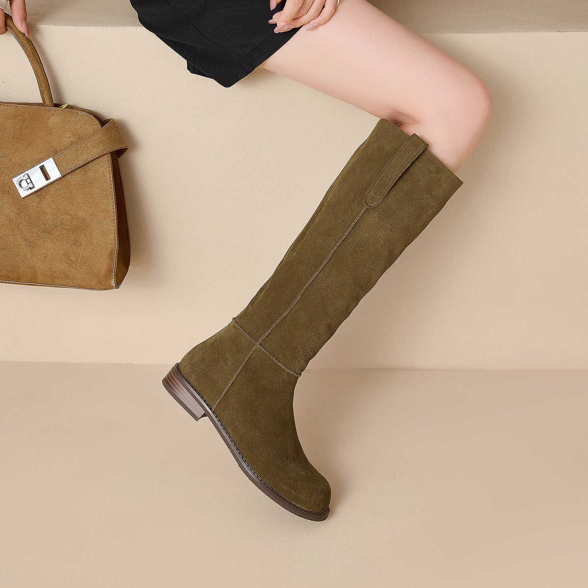 Selma knähöga boots i äkta mocka