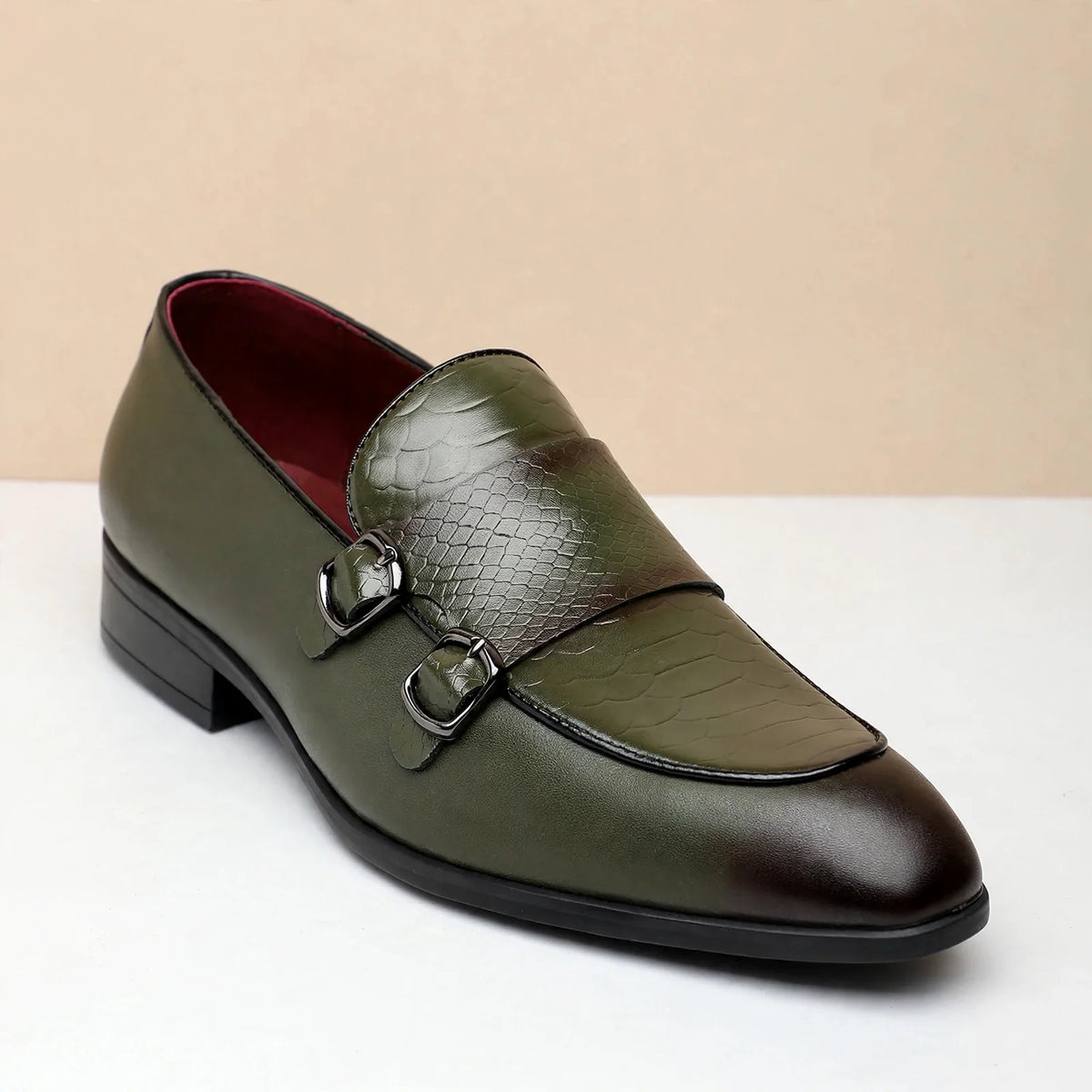 Scarpe in pelle Feros