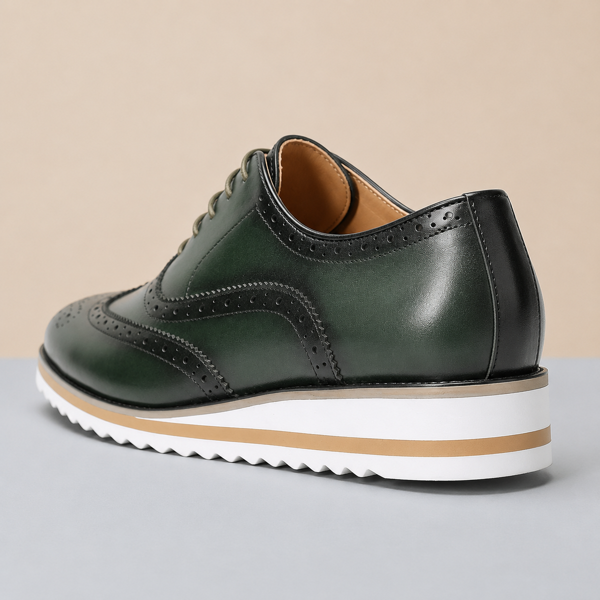 Sapatos Oxford Hudson em pele genuína com biqueira perfurada