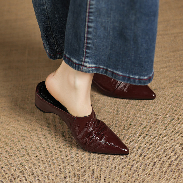 Mules Miora de cuero genuino con punta fina