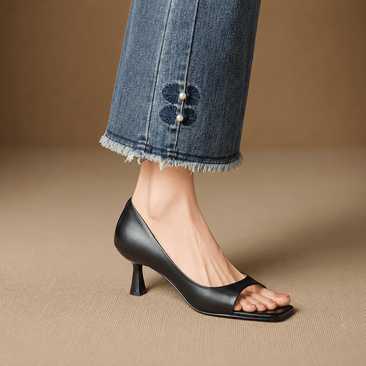 Marisol Kitten-sandal