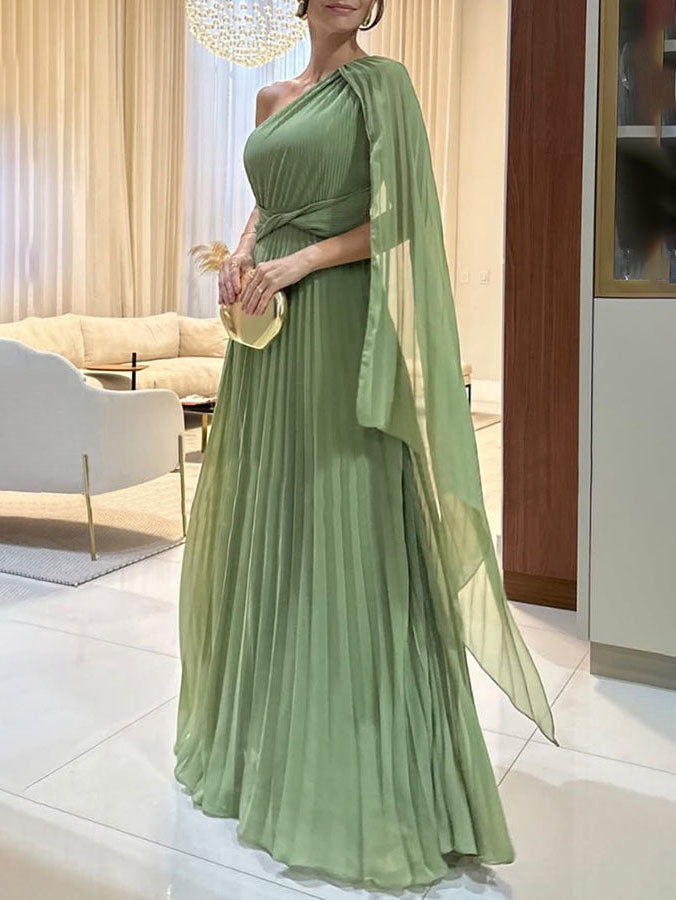 Elegantes, fließendes, plissiertes schulterfreies Maxikleid