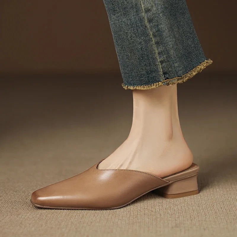 Mules Iris de cuero genuino con punta cincelada