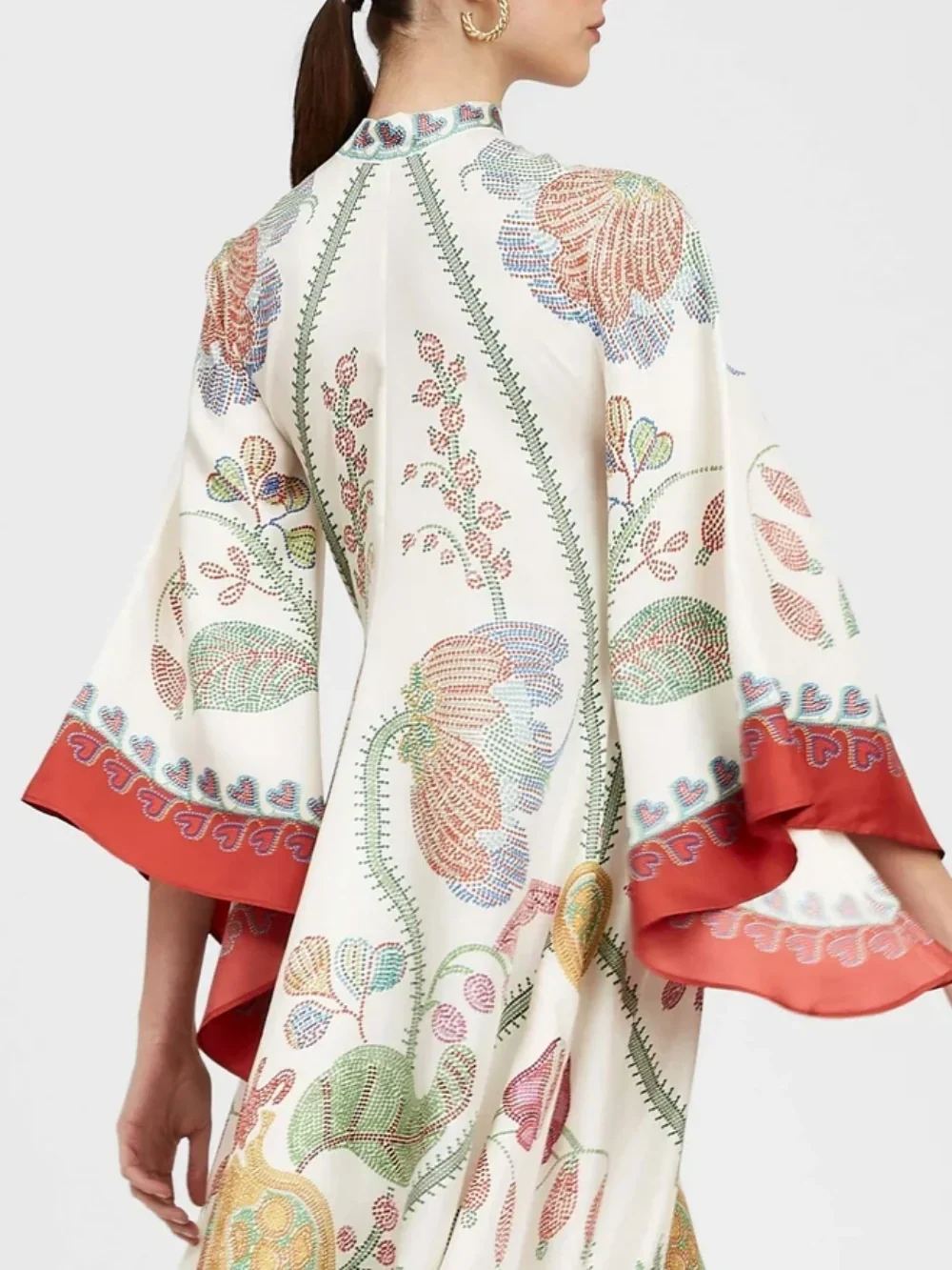 Robe longue imprimée ébène, placée à la main