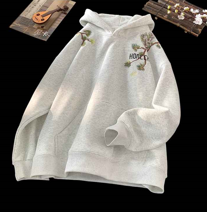 Sweatshirt com Capuz Bordada Natureza