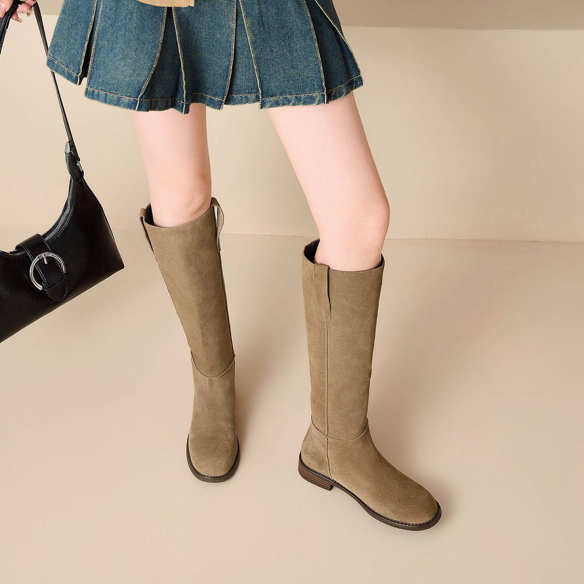 Selma knähöga boots i äkta mocka