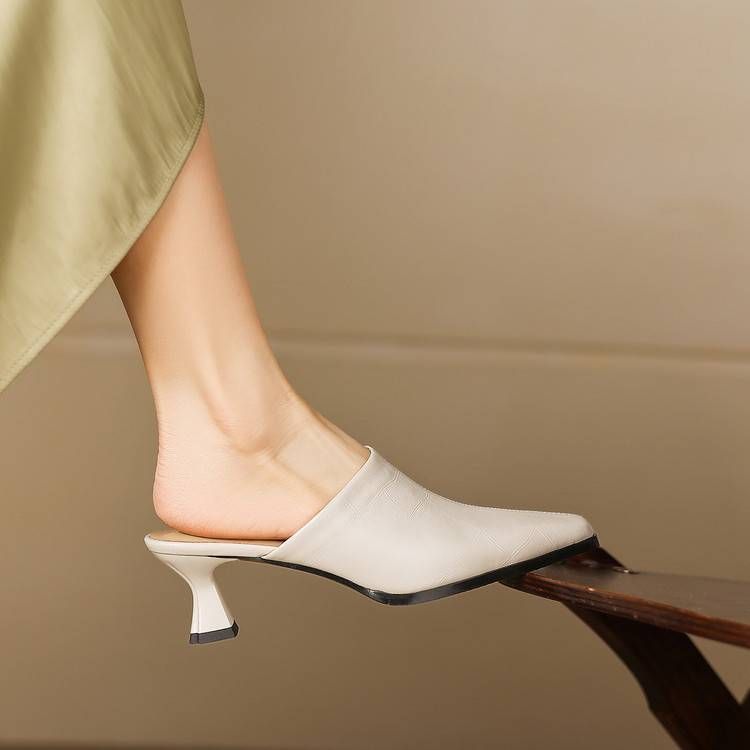 Mules Rowena de cuero genuino