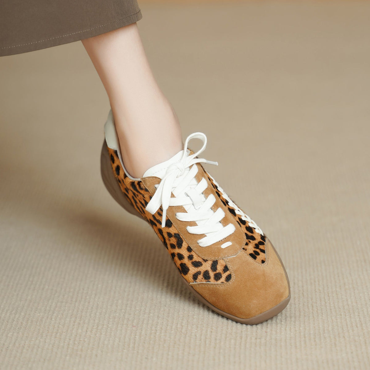 Sneakers Lea in vera pelle scamosciata
