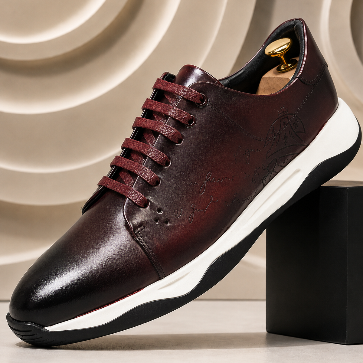 Rovento Cowhide Leather Sneakers