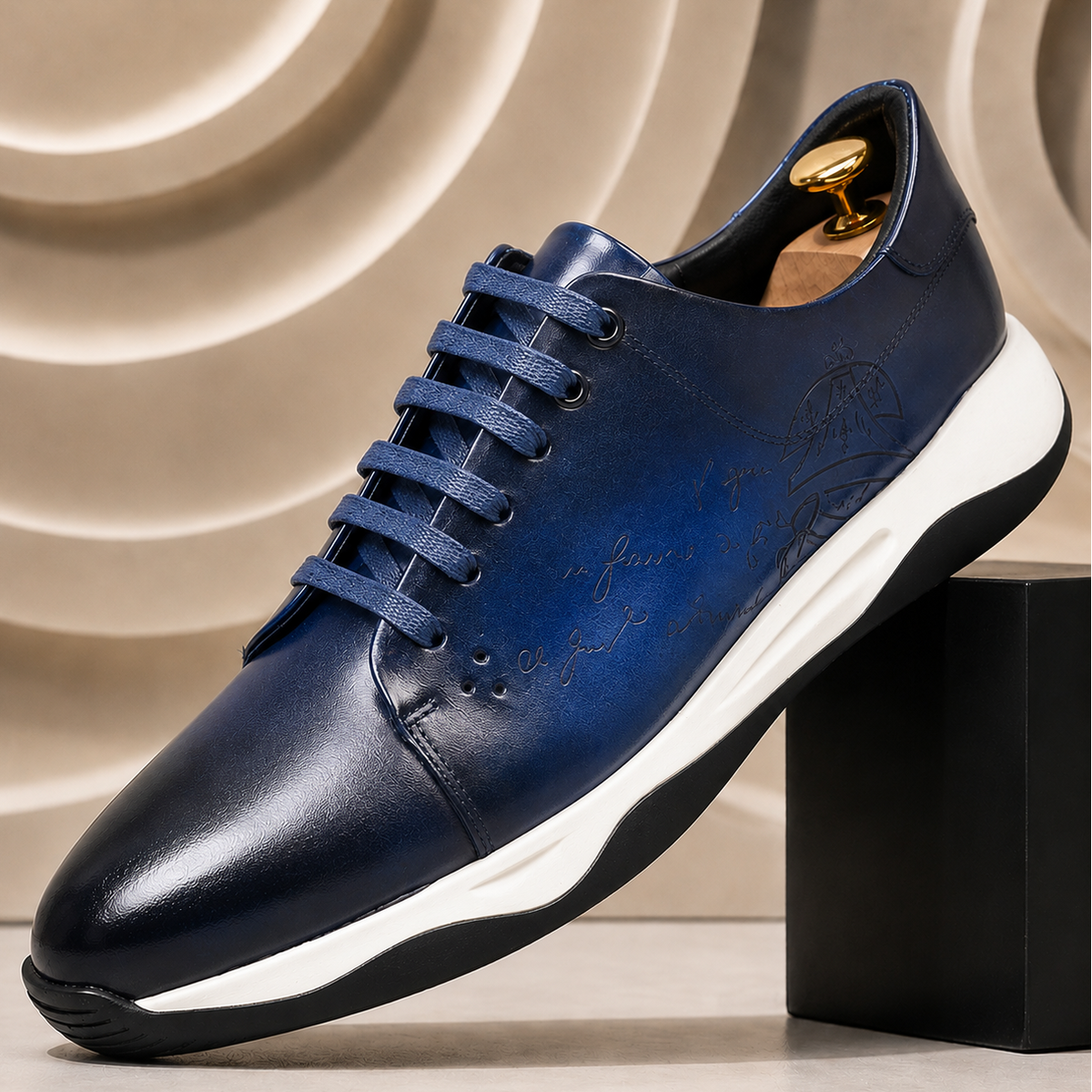 Rovento Cowhide Leather Sneakers