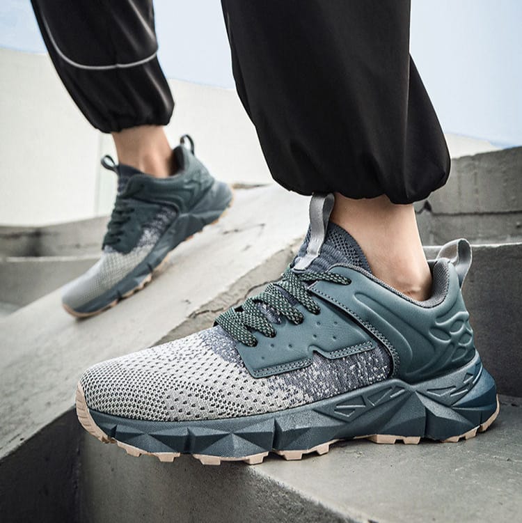 Cloud Motion 2 Sneakers