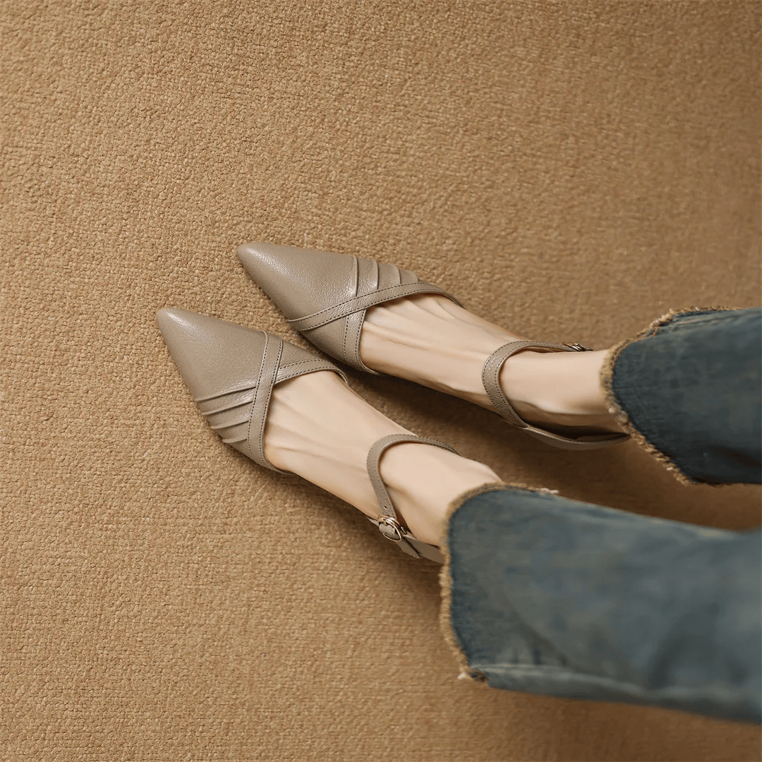 Linea spetsig läderhög
