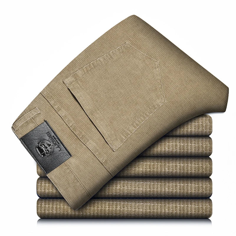 Pantalon en velours côtelé classique