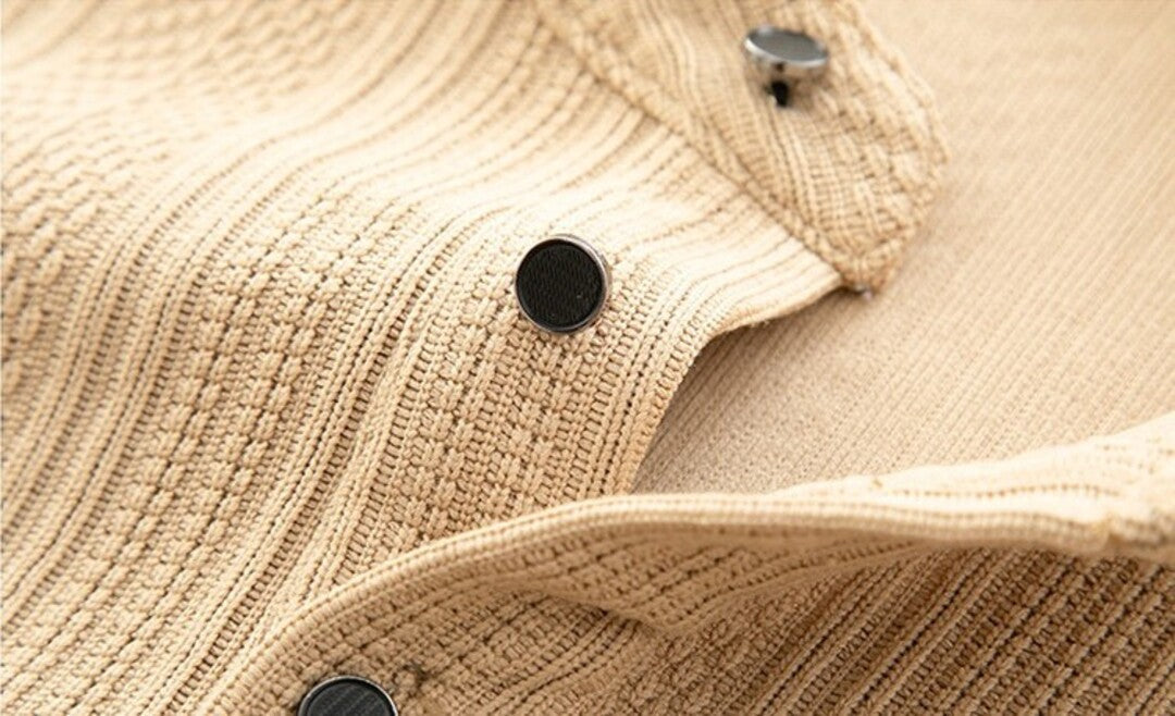 Geripptes Strickshirt