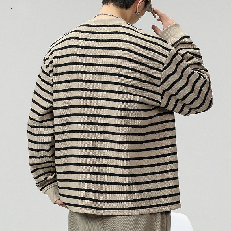 Urbaner Streifenpullover