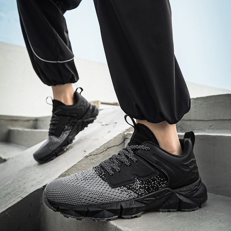 Cloud Motion 2 Sneakers