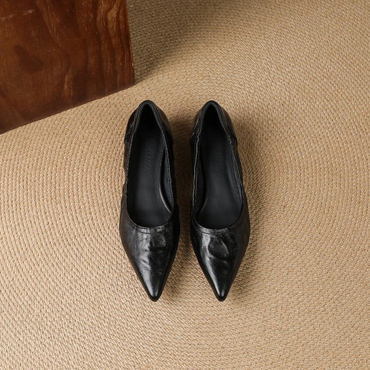 Tacones Cela de cuero genuino con punta fina