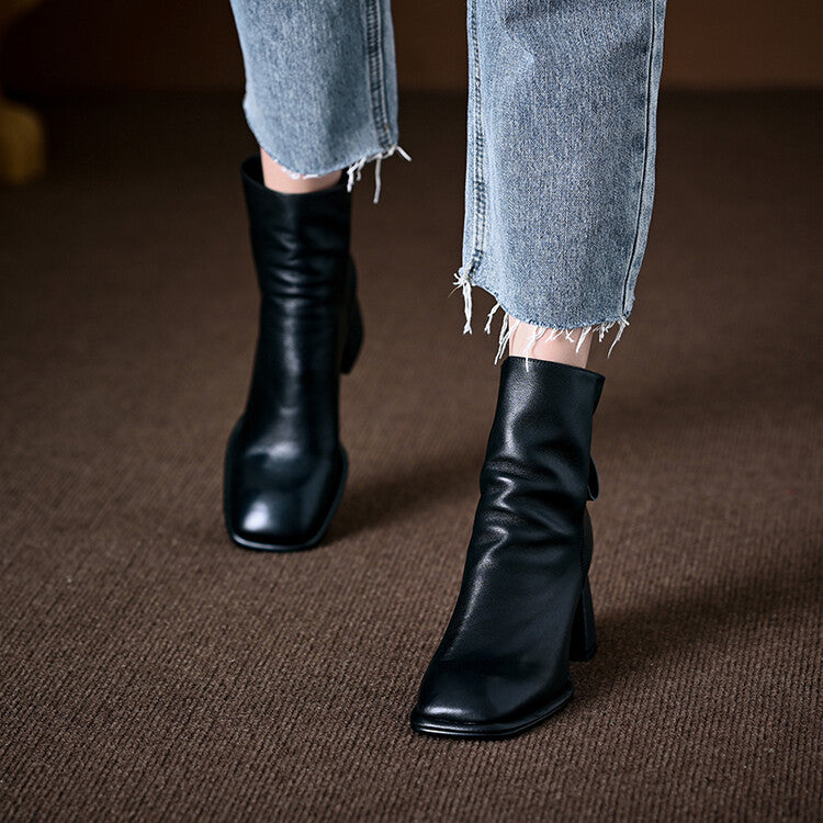 Botas Livia em pele genuína