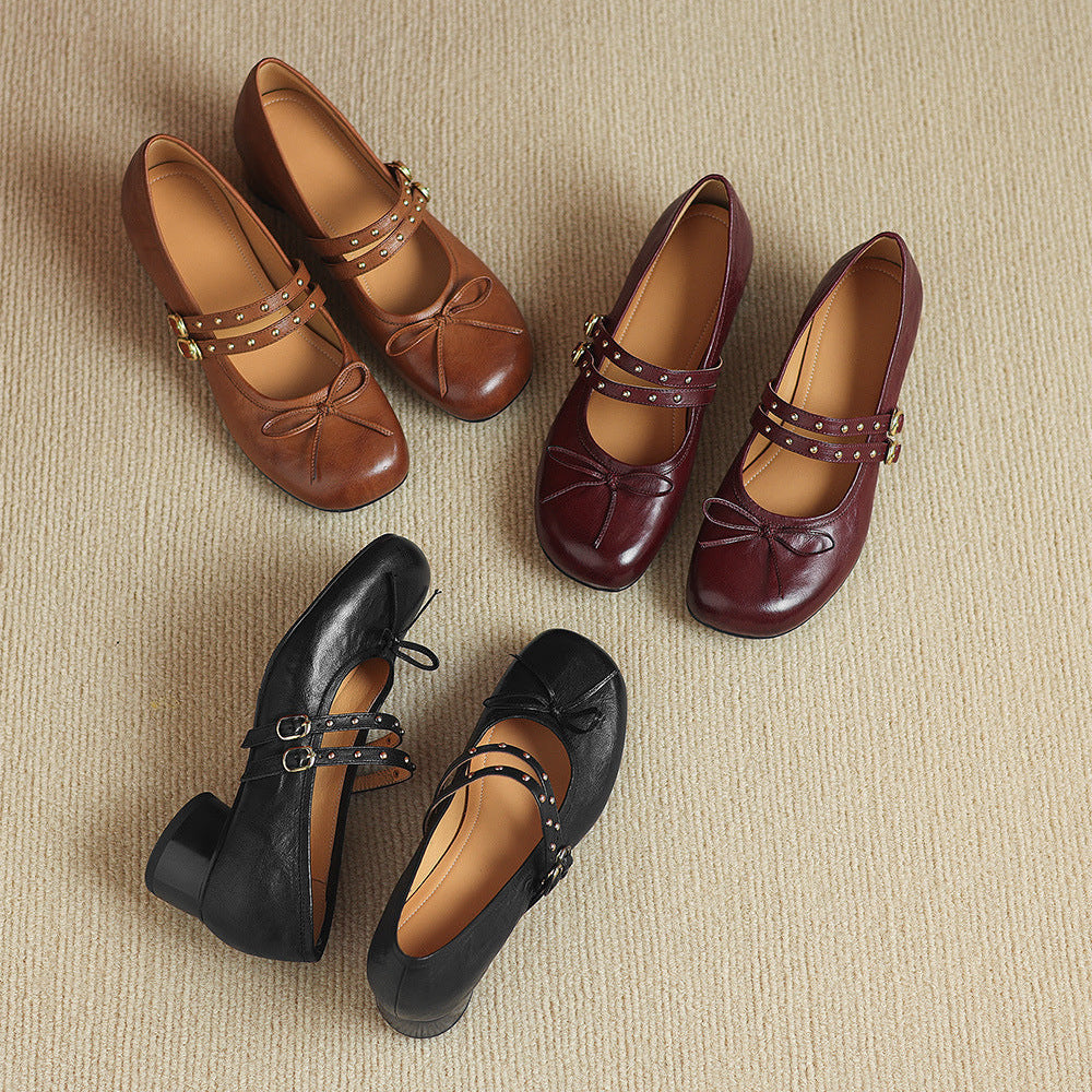 Alba Mary Jane-pumps van echt leer met studs