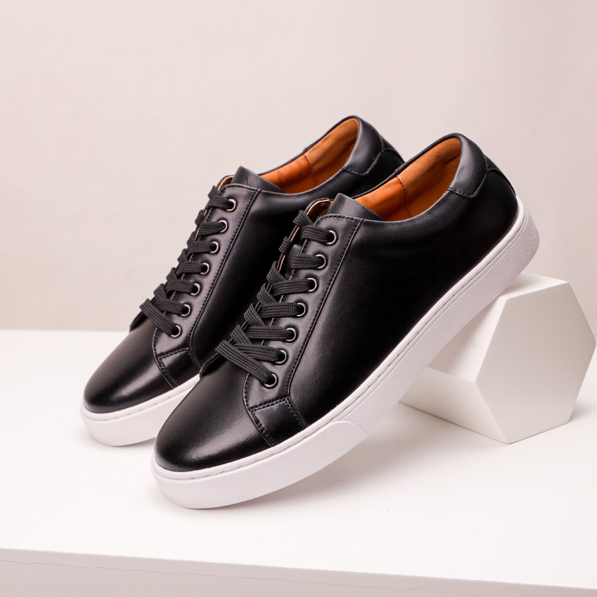 Valor sneakers i äkta läder