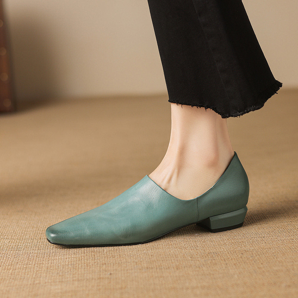 Sapatos de pele genuína Lirena