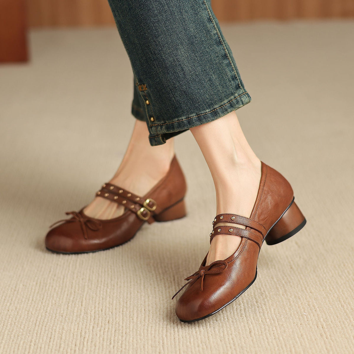 Alba Mary Jane-pumps van echt leer met studs