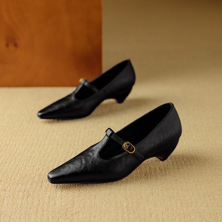 Zuri Mary-Jane-Pumps aus echtem Leder mit T-Riemchen