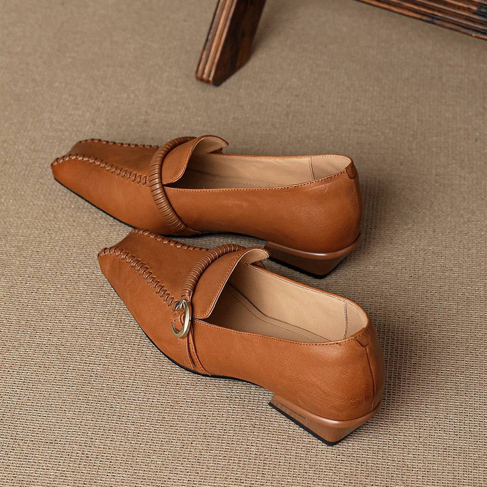 Deyla loafers i äkta läder med spänne och rem