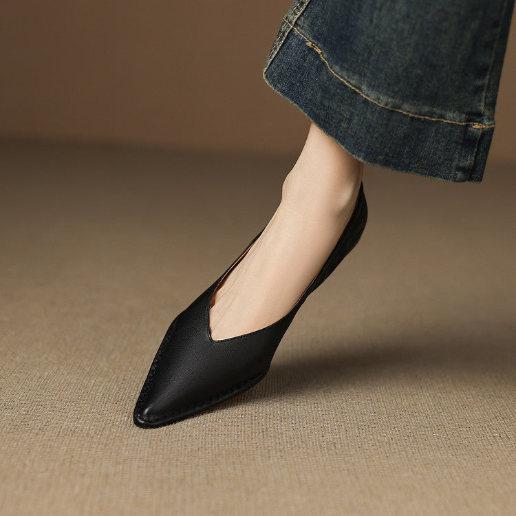 Emma Pumps aus echtem Leder mit spitzer Kappe
