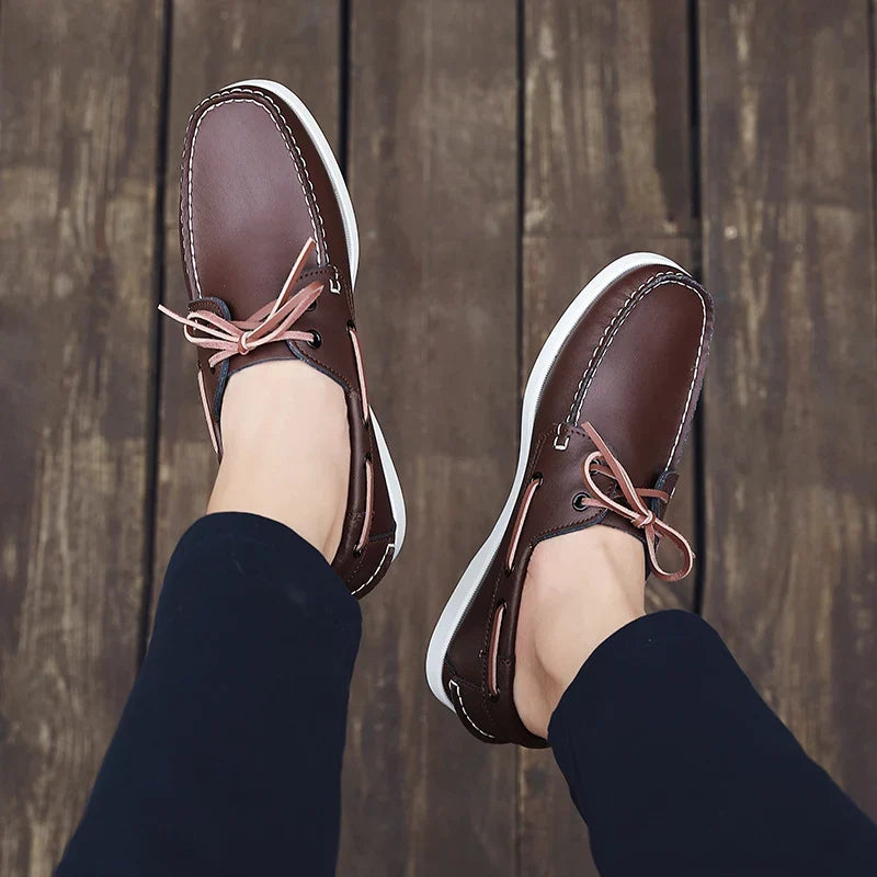 Sapatos Rasko em pele genuína