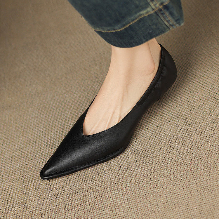 Emma Pumps aus echtem Leder mit spitzer Kappe