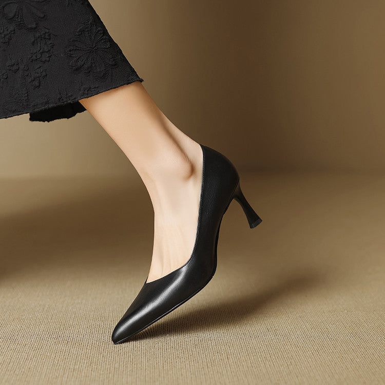 Tacones Aurea de cuero genuino con punta fina