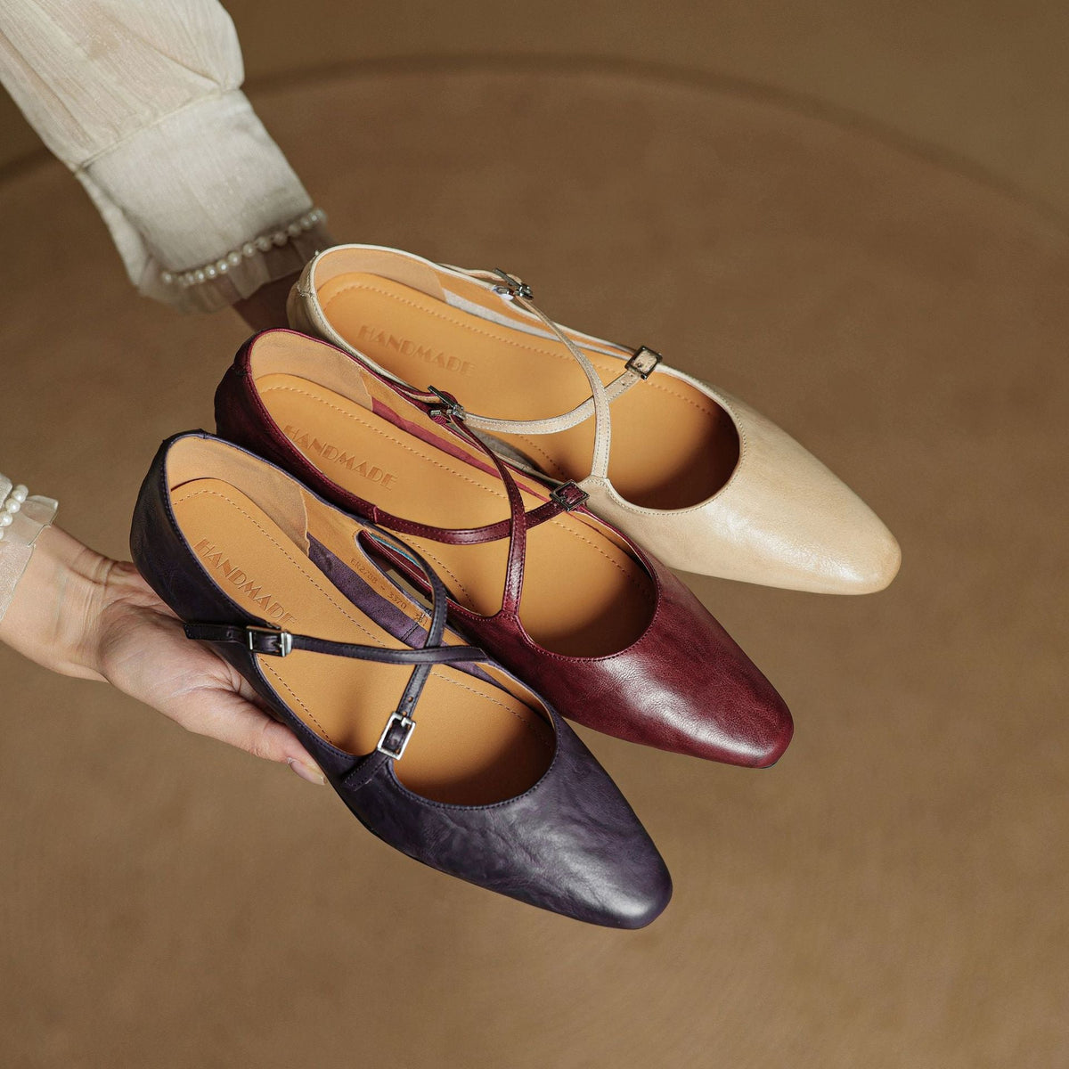 Odessa flache Schuhe aus echtem Leder