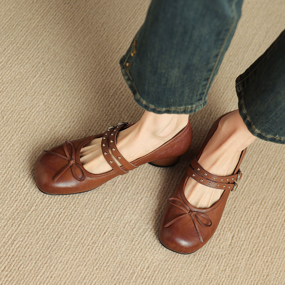 Alba Mary Jane-pumps van echt leer met studs