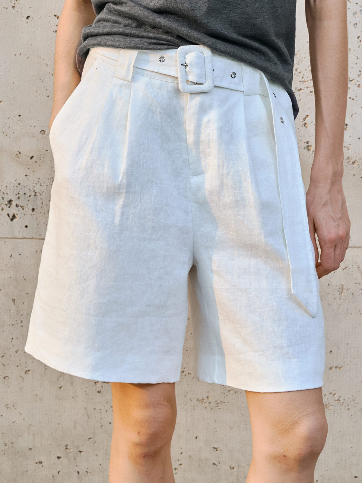 Amalfi plisserade linneshorts