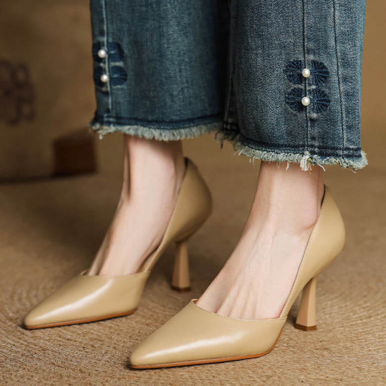 Naila Echtleder-Heels