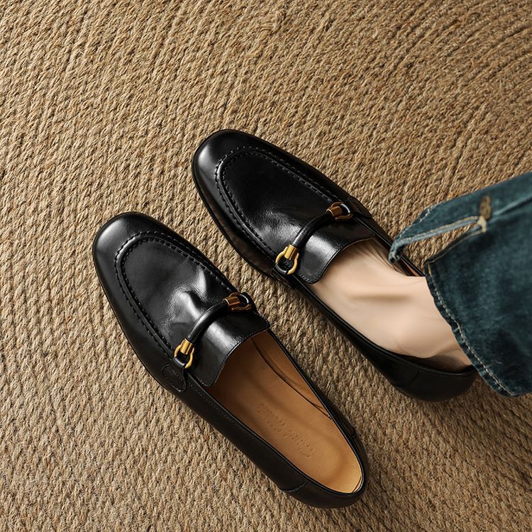 Belira loafers i äkta läder