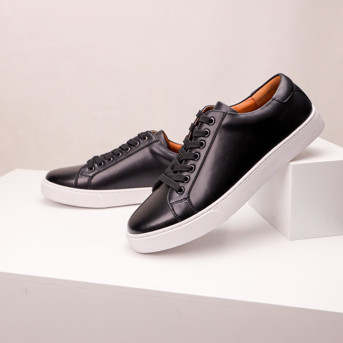 Valor sneakers i äkta läder