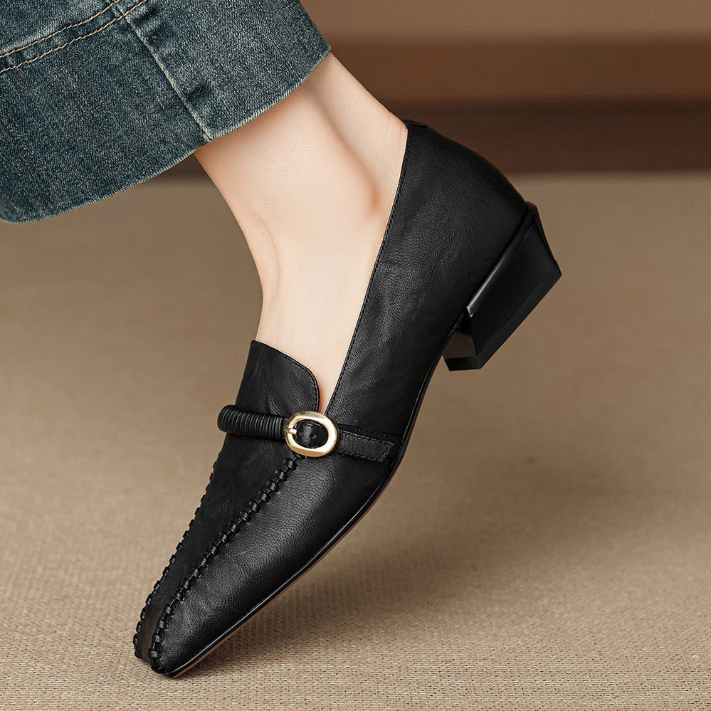 Deyla loafers i äkta läder med spänne och rem