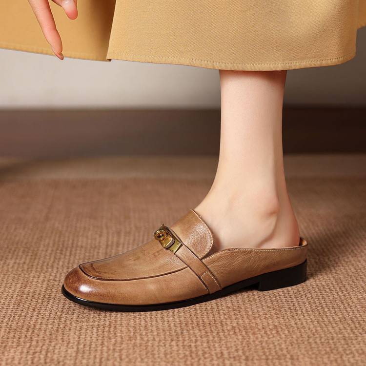 Fiorella mules i äkta läder
