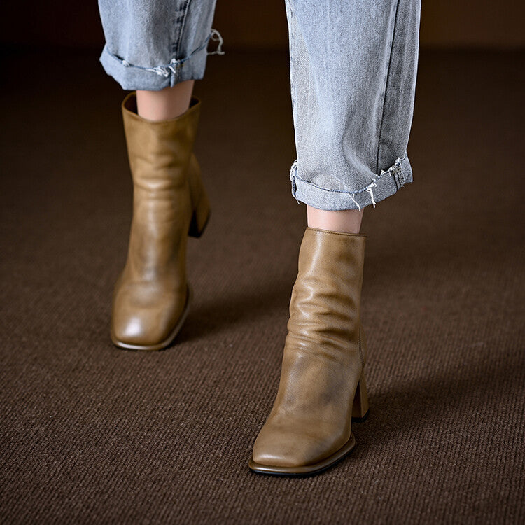 Botas Livia em pele genuína