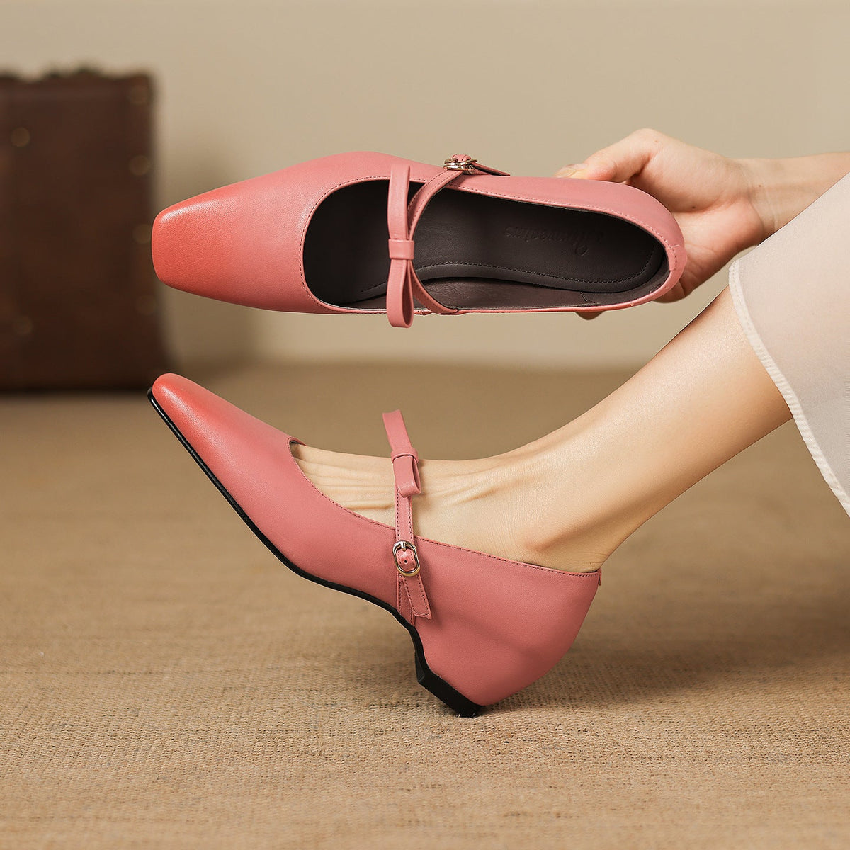 Rosalie Mary Jane Pumps aus echtem Leder