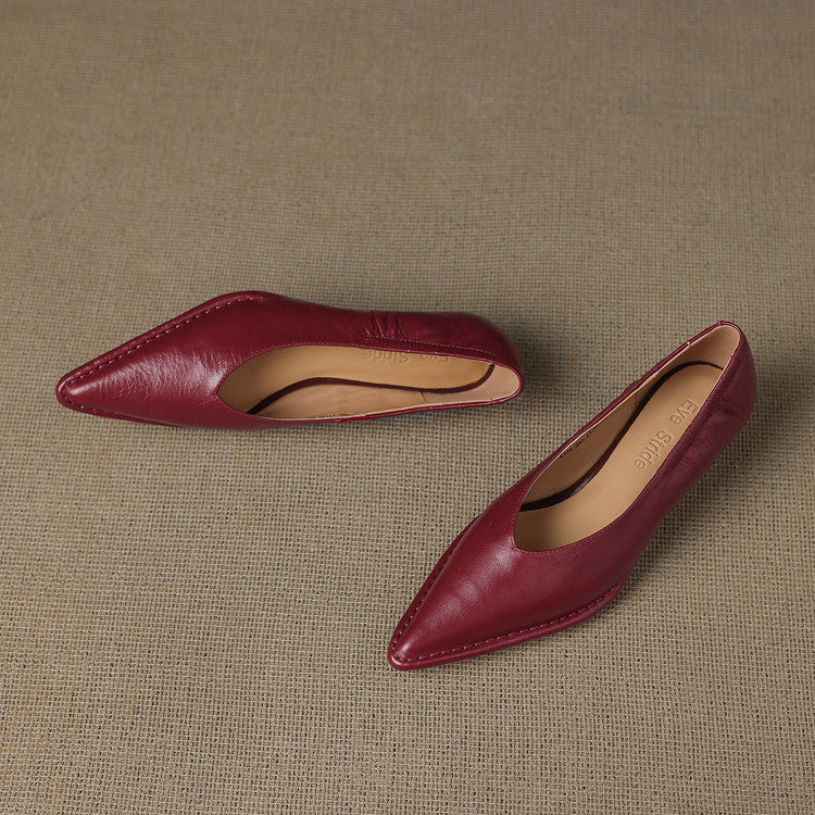 Emma Pumps aus echtem Leder mit spitzer Kappe
