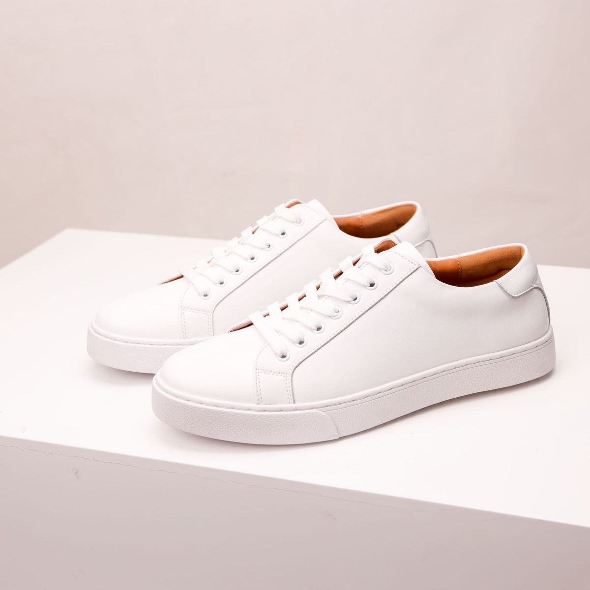 Valor sneakers i äkta läder