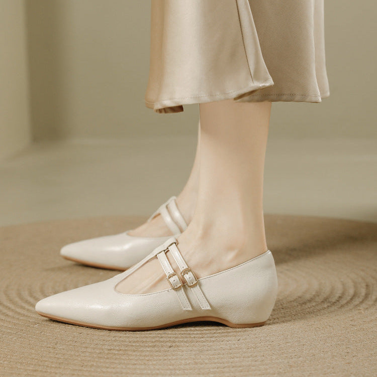 Tacones de cuero con doble tira en T Olara