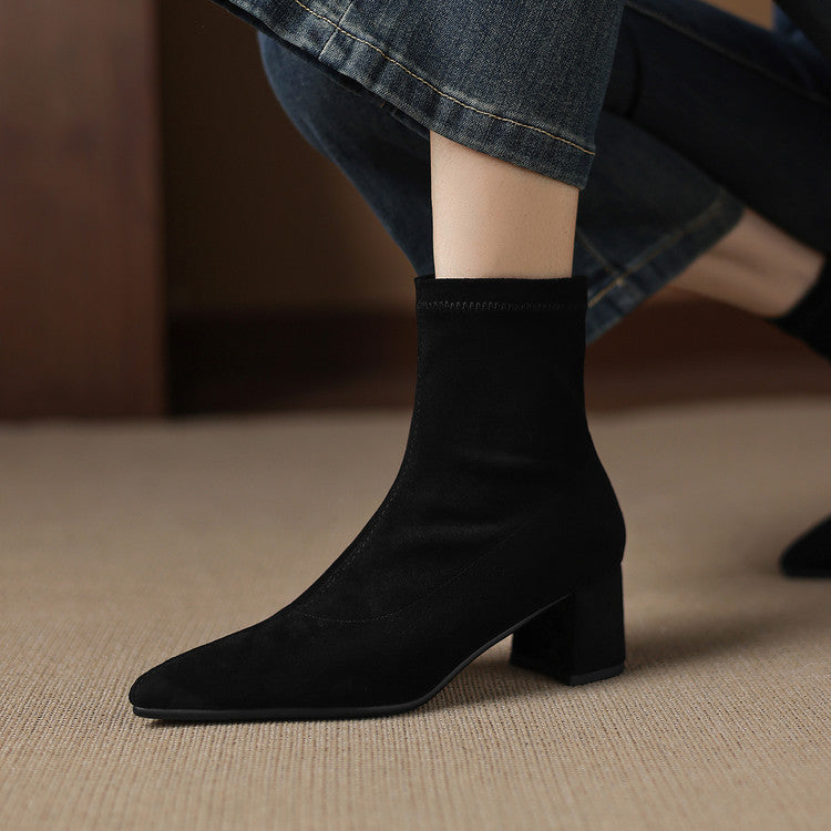 Botins Odette em Camurça Genuína