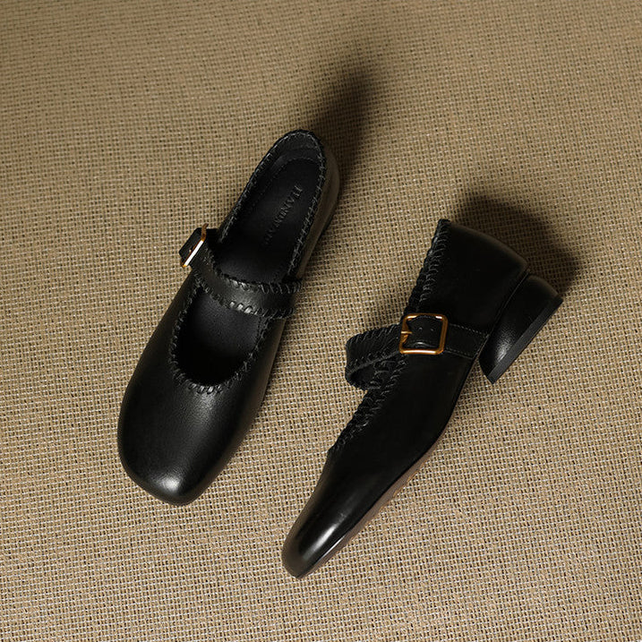 Ilya Mary Janes i äkta läder